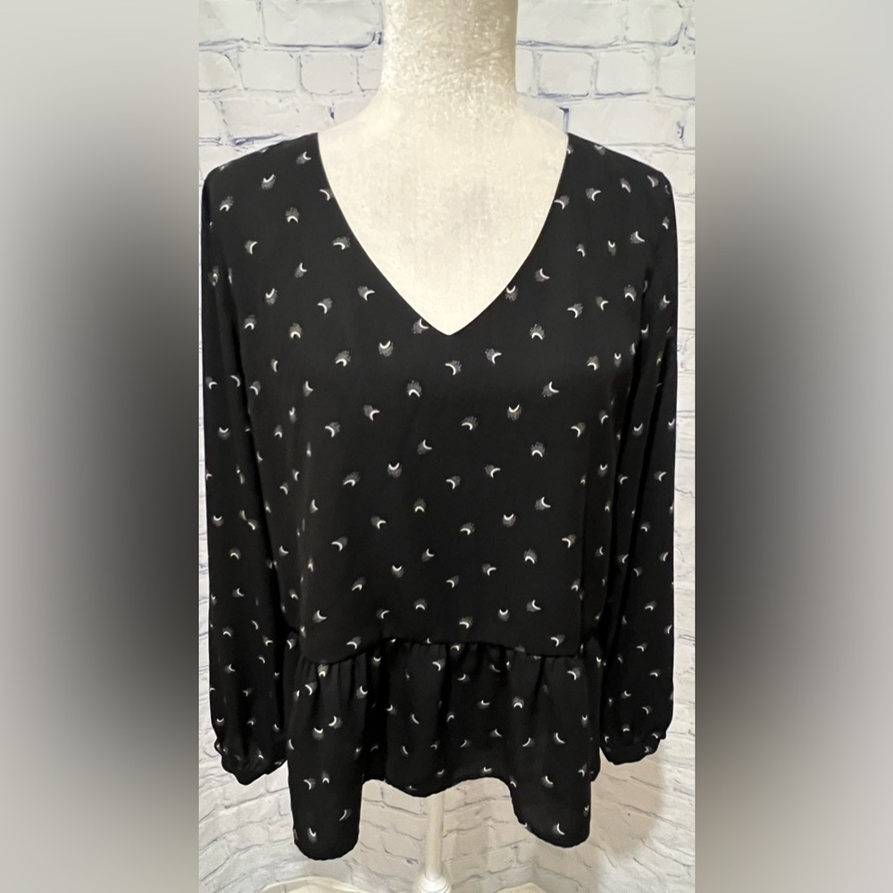 ANN TAYLOR LOFT Chiffon V NECK TOP Blouse High Low Ruffled Hem Small